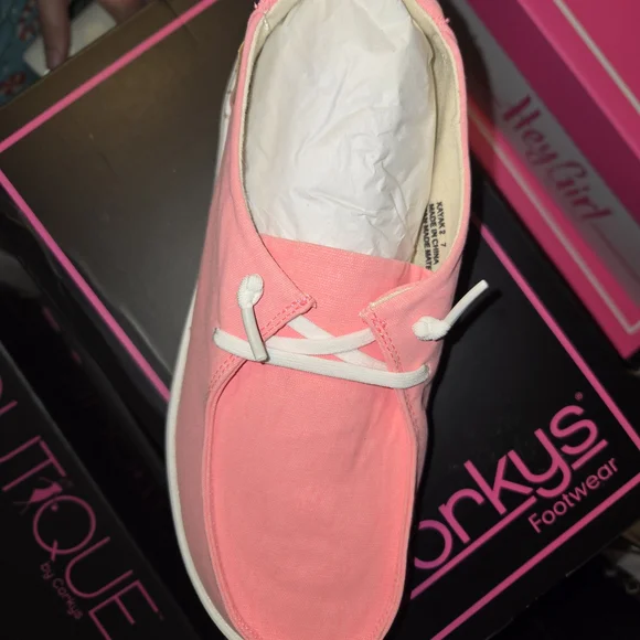 Corkys - Kayak II Neon Pink - Picture 2 of 3